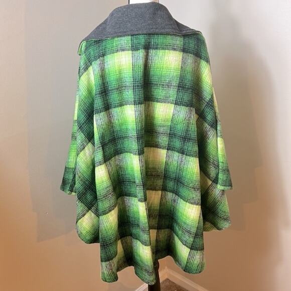 NEW Free People Woodstock green brushed plaid collared 3/4 zip poncho jacket - Picture 10 of 11